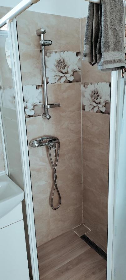 Napfeny Apartmanhaz Balatonbereny Bagian luar foto