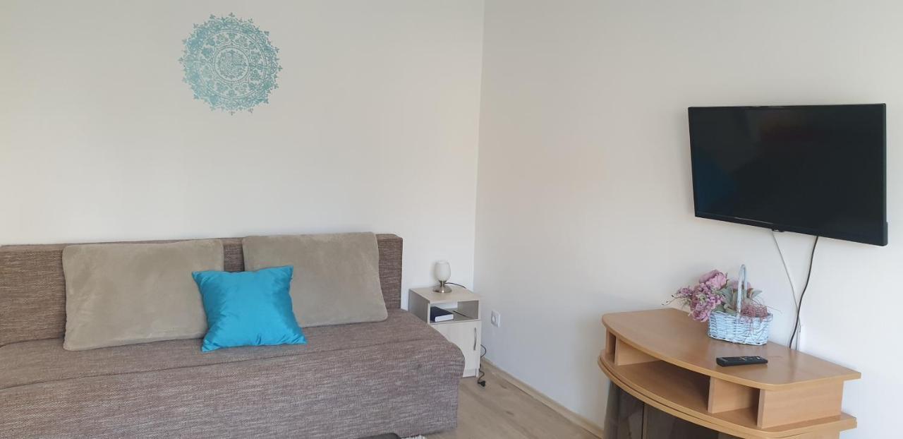 Napfeny Apartmanhaz Balatonbereny Bagian luar foto