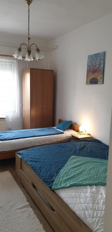 Napfeny Apartmanhaz Balatonbereny Bagian luar foto