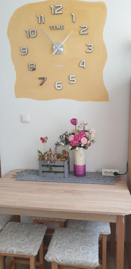 Napfeny Apartmanhaz Balatonbereny Bagian luar foto