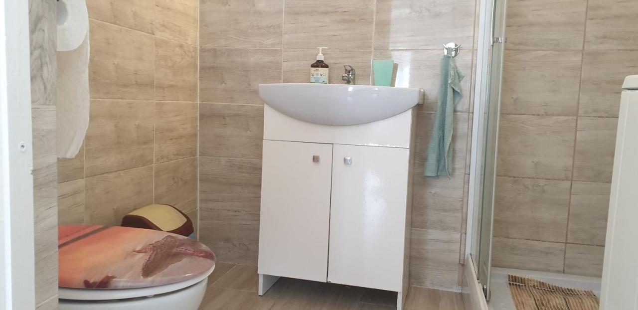 Napfeny Apartmanhaz Balatonbereny Bagian luar foto